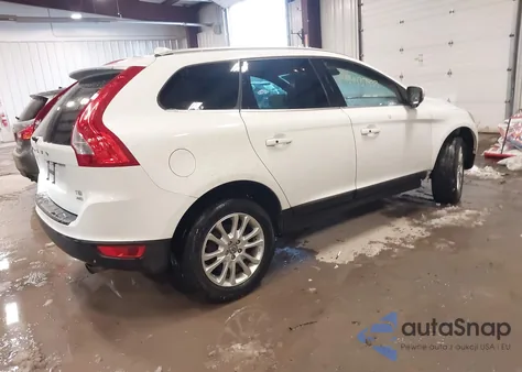 2012 Volvo Xc60 T6 R-Design Platinum z USA, uszkodzony, nr VIN YV4902DZ4C2264100